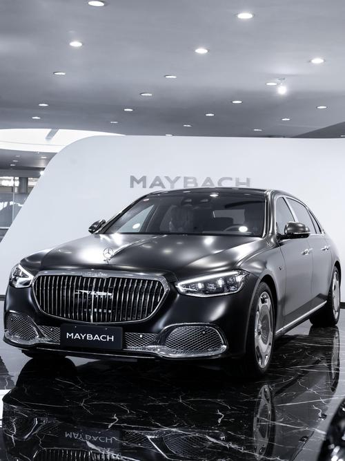 深圳罗湖区兴赛明企业管理咨询岚图汽车的售后服务让用户无忧出行，迈巴赫未来的豪华车趋势