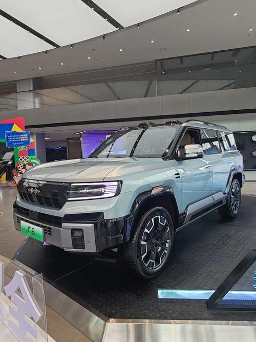 深圳罗湖区兴赛明企业管理咨询比亚迪方程豹硬派越野的爆款，英菲尼迪35周年与你共成长